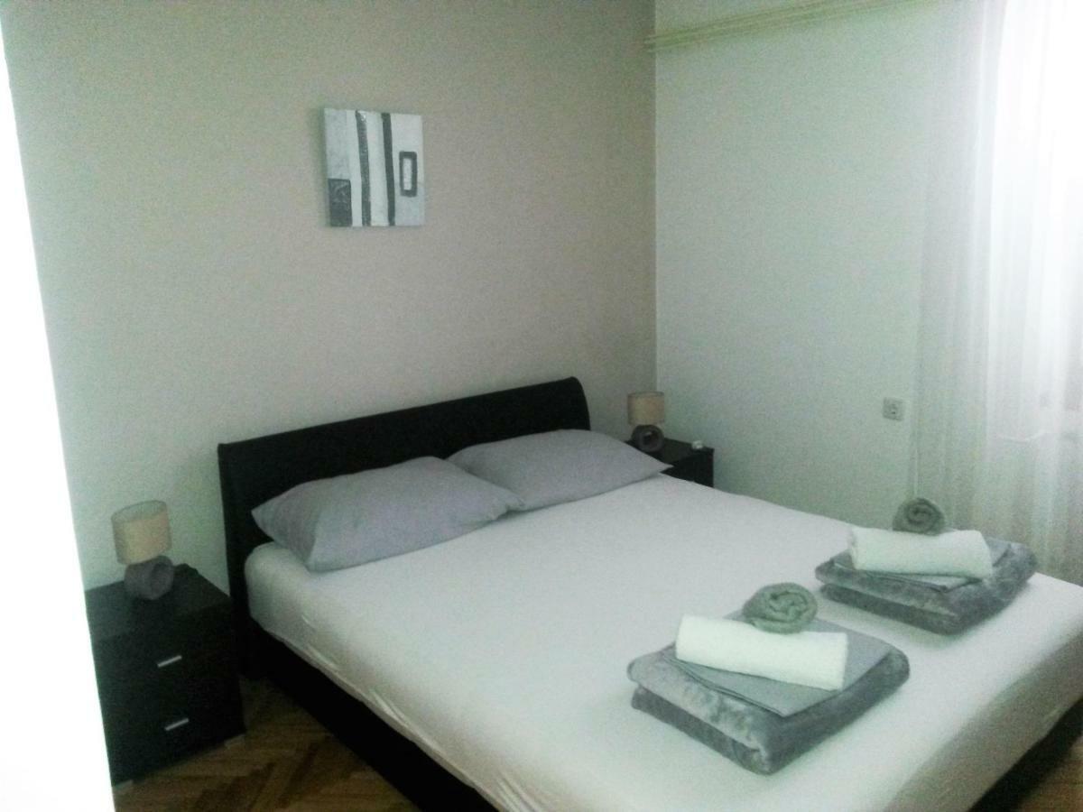Apartment Sandra Водице Екстериор снимка