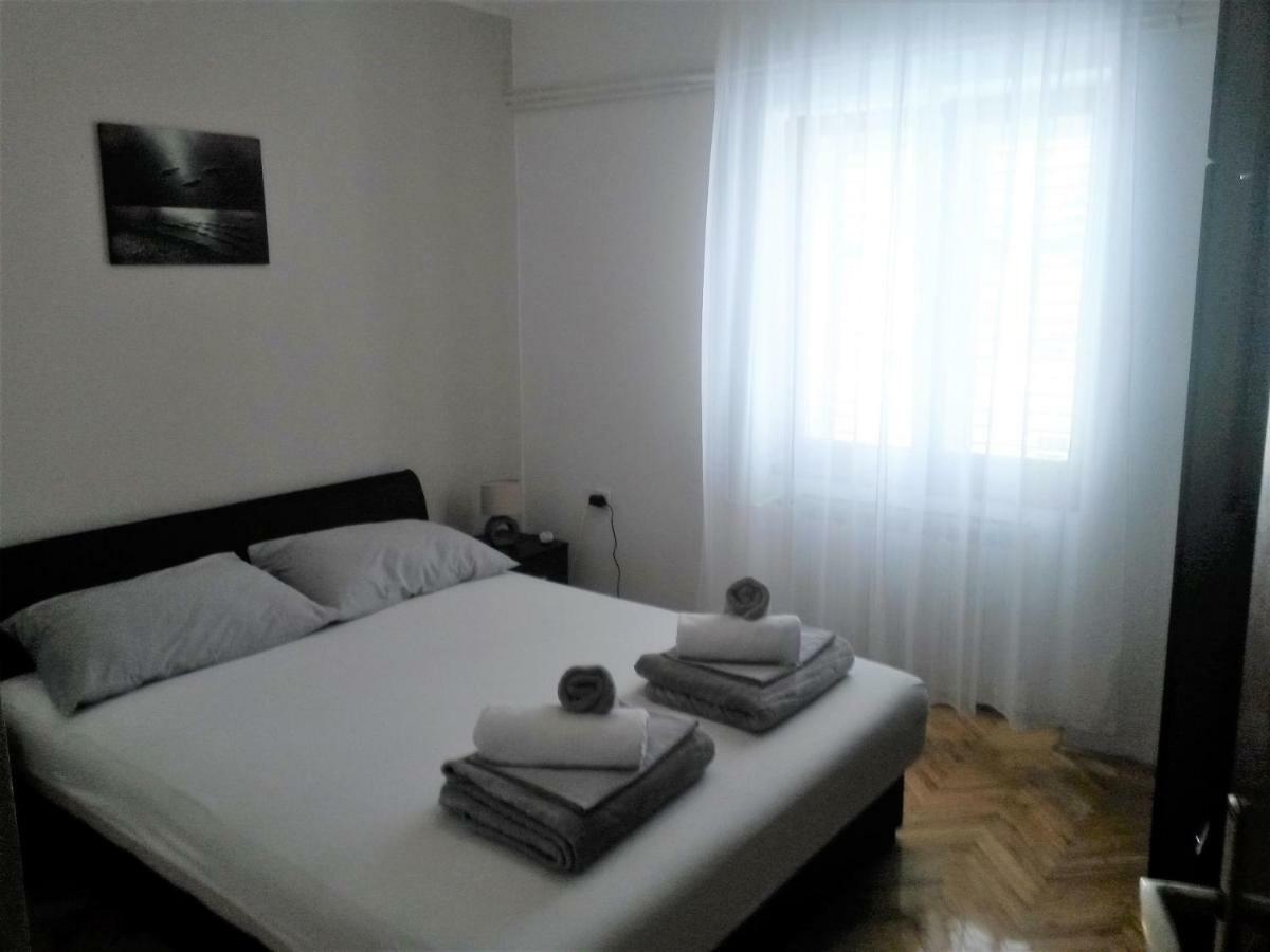 Apartment Sandra Водице Екстериор снимка